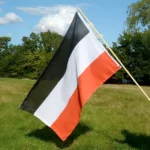 National- und Handelflagge